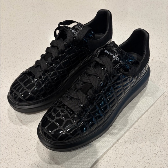 Alexander McQueen Other - Alexander McQueen Mens Black Glossy Croc Embossed Sneakers